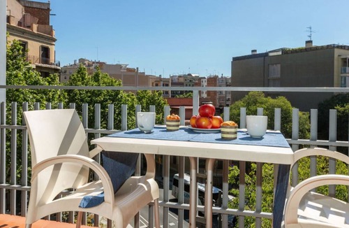 La Nova Esquerra de l'Eixample Apartment | 85 m² Apartment ∙ 4 bedrooms ∙ 4 guests