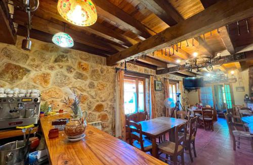 Montejo de la Vega de la Serrezuela Hotel | HOTEL RURAL LA HUERTA