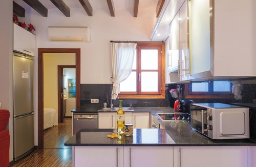 Old Town Apartment | Old Town (La Calatrava) Next to sea, quiet area, luminous.Wifi+Base Ipod/Iphone