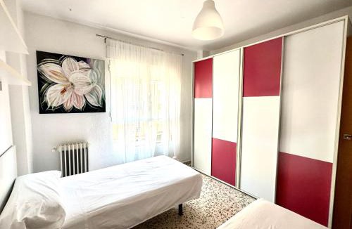 Angustias - Chana - Encina Apartment | Espléndido Apartamento con Wifi