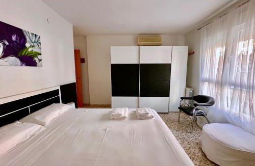 Angustias - Chana - Encina Apartment | Espléndido Apartamento con Wifi