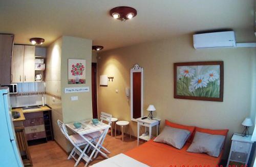 Torremolinos City Centre Apartment | Estudio central en zona petonal y cerca a la playa
