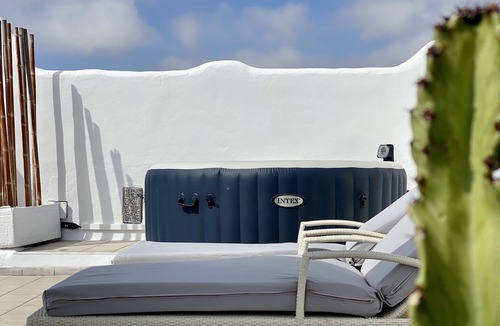 Adeje Apartment | Eterna Primavera Adeje - Relax with Jacuzzi and A/C