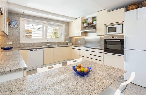 Cadaques Villa | Exclusive seafront villa