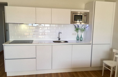 Playa del Cable Apartment | Fabulous apartment with sea views in an exclusive area.
