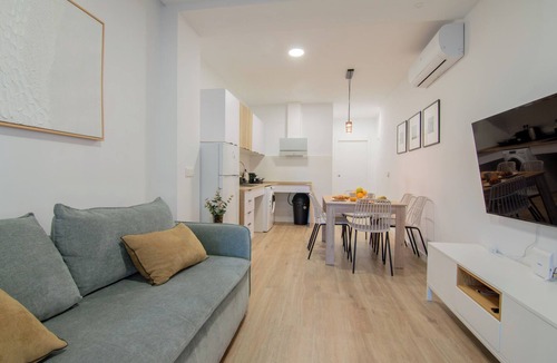 Torrefiel Apartment | Family Friendly Apartment in Quiet Neighborhood - 20 Min from Valencia Center