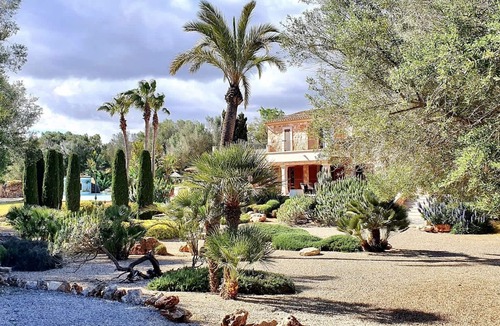 Santanyi House | Family-friendly dream finca with infinity pool, large garden, terrace, WLAN