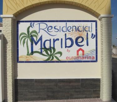 Quesada House | Family Townhouse 6 sleeps Maribel