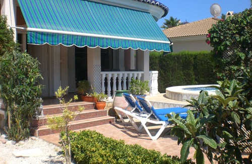 Los Alcazares Villa | Fantastic 3 bedroomed detached villa with private pool, free wi-fi and A/C