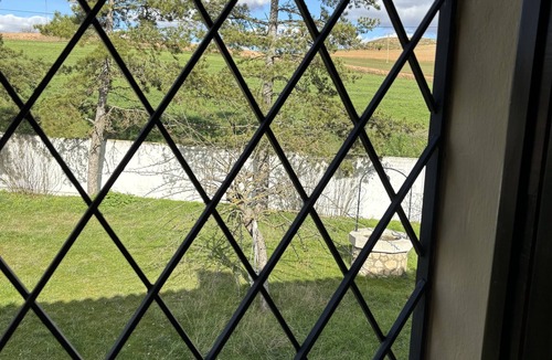 Villahoz House | Fantastic Rural House: 300m2, 7 double rooms (up to 18 guests), Garden1100m2