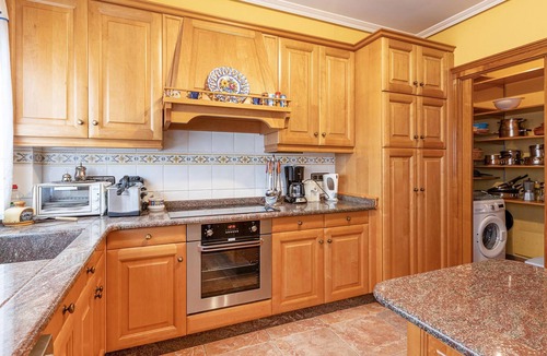 Ferrol House | Fantastic townhouse in beautiful location in Ferrol.