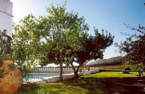 Guadalcanal Cottage | Farmhouse Hacienda La Florida for 4 people