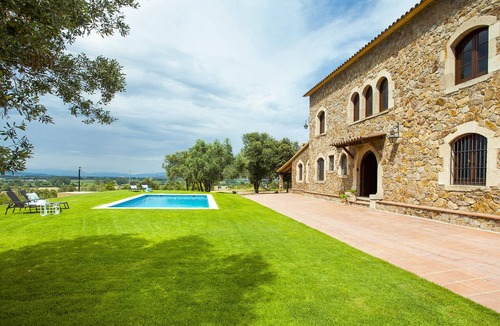 Llavia House | FARMHOUSE LLABIA EMPORDA HOUSE WITH SWIMMING POOL COSTA BRAVA 14 p