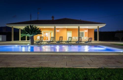Crevillente Villa | Fidalsa Dom Perignon