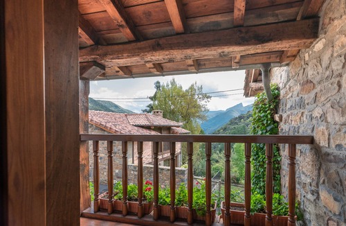 Cabezon de Liebana Ski Chalet | Fidalsa House of Views