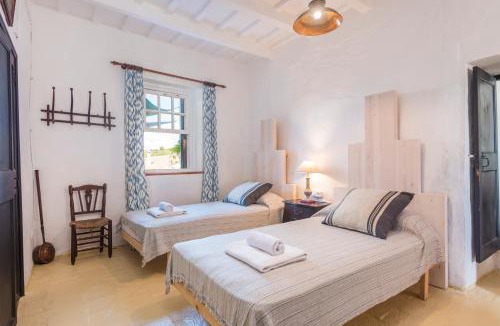 Mahon Villa | Finca Biniarroga Nou by 3VILLAS