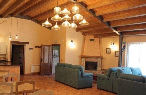 Revilla-Vallegera Cottage | Finca Casa Rural Las Cercadas, Full rental