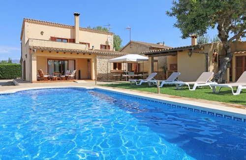 Inca Ski Chalet | Finca Marti Ferrer: private swimming pool, garden, barbecue, WiFi, air conditioning.