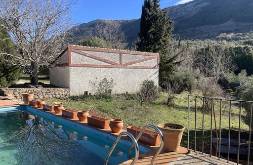Valdepenas de Jaen Cottage | Finca Rural La Calderera con 10.000 Metros Cuadrados en Plena Sierra Sur