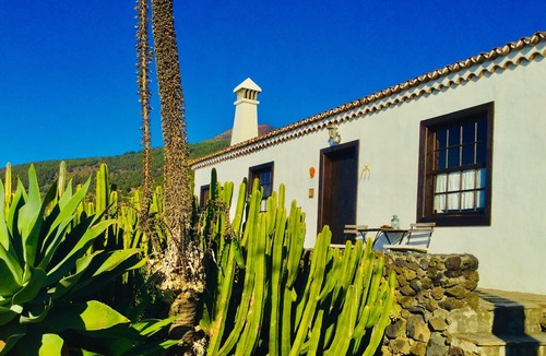 Tigalate Cottage | Finca Valentina - The Oven House