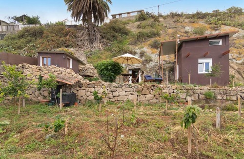 La Solana Apartment | Finca With Cave Trekking Trails
