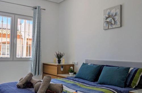 La Florida Apartment | First Floor 2 Bedroom Apartment Near Emerald Isle LF13