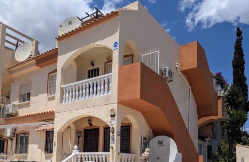 La Florida Apartment | First Floor 2 Bedroom Apartment Near Emerald Isle LF13
