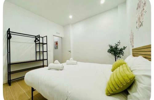 Sant Antoni Apartment | FLAT A - Wide & Cool Flat Next To Historic Center
