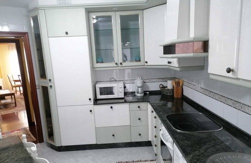 Pontevedra Condo | FLAT "AS CAMELIAS".