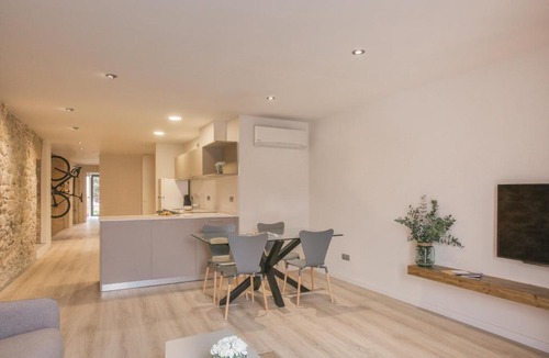 el Mercadal Apartment | Flateli - Plaça Catalunya 22