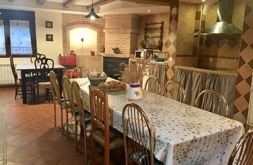 Brihuega Cottage | Flor de Lavanda Apartments (30 pers) Ideal for Groups