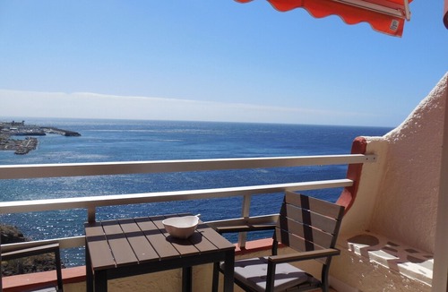 Tabaiba Apartment | Free views over the Atlantic Ocean, front line of the sea, renovated, wifi