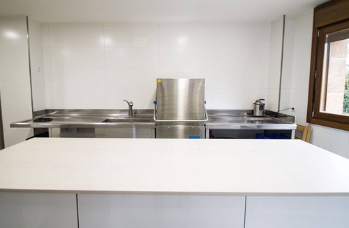 El Rasillo de Cameros Cottage | (FULL Rental) El Patio de la Morera 16-26 pax, garden, barbecue, pets