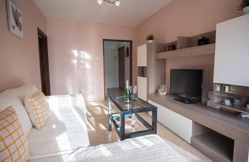 Alicante Apartment | Fully equipped apartment, very sunny and 1 km from the center of Alicante.