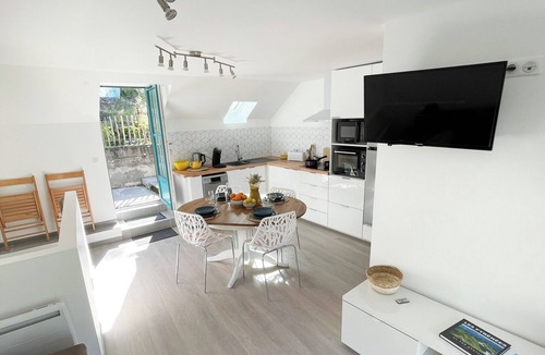 Gouaux House | Gîte Dans un Petit Village de Montagne Pour 6 Personnes