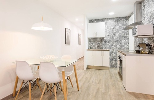 Les Corts Apartment | G13