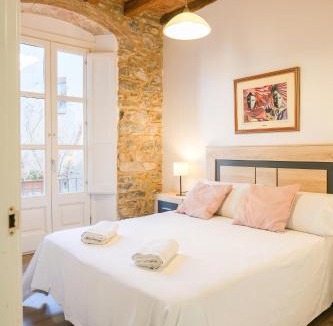 Besalu Apartment | Ganganell Centre Apartamento con Patio