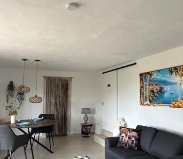 Calig Apartment | Garden Suite Vila Girasoles
