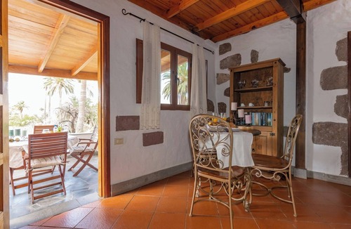 Santa Lucia Ski Chalet | GC0242 Holiday cottage with private pool in Santa Lucía