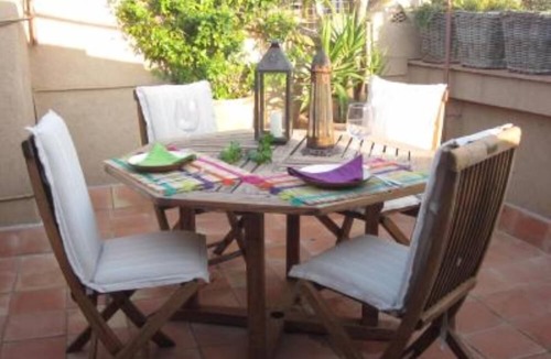 Peratallada Apartment | generous, comfortable roof app. with a dream view
