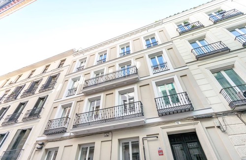 Cortes Apartment | Genteel Home Madrazo II