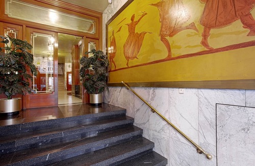 Jeronimos Apartment | Genteel Home Retiro III