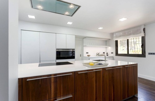 El Paraiso Apartment | Genteel Home Venalmar Terrace