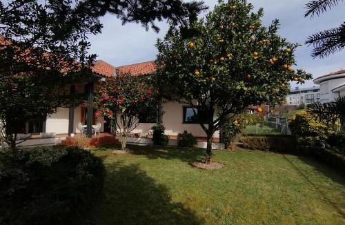 Llanes Villa | Gestiona2R- Casa grande para 12 en Llanes 6 dormitorios Jardín y espacio exterior