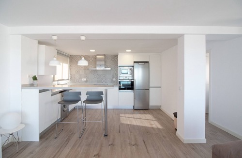 Sagunto Apartment | Global Properties: Apartment with terrace and incredible sea views