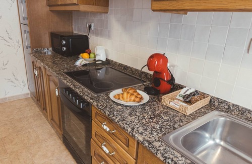 Sarria Apartment | Go Compostela Apartment (4pax)