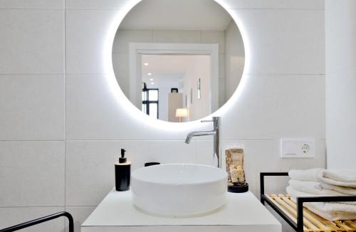 Campanar Apartment | Golondrina - Modern Apt - Near Bioparc by Río Turia Apartments