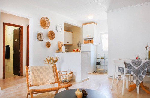 Mil Palmeras House | Gorgeous home in Pilar de la Horadada with WiFi