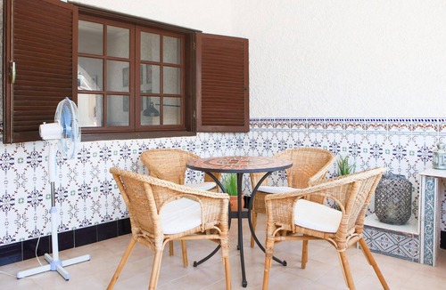 Mil Palmeras House | Gorgeous home in Pilar de la Horadada with WiFi