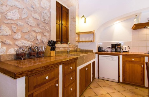 Manacor House | Gorgeous home in Manacor with private swimming pool, can be inside or outside